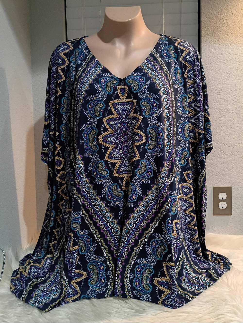 Avenue Women’s 4X Kimono Style Top